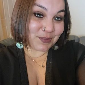 Meet your Posher, Darcie